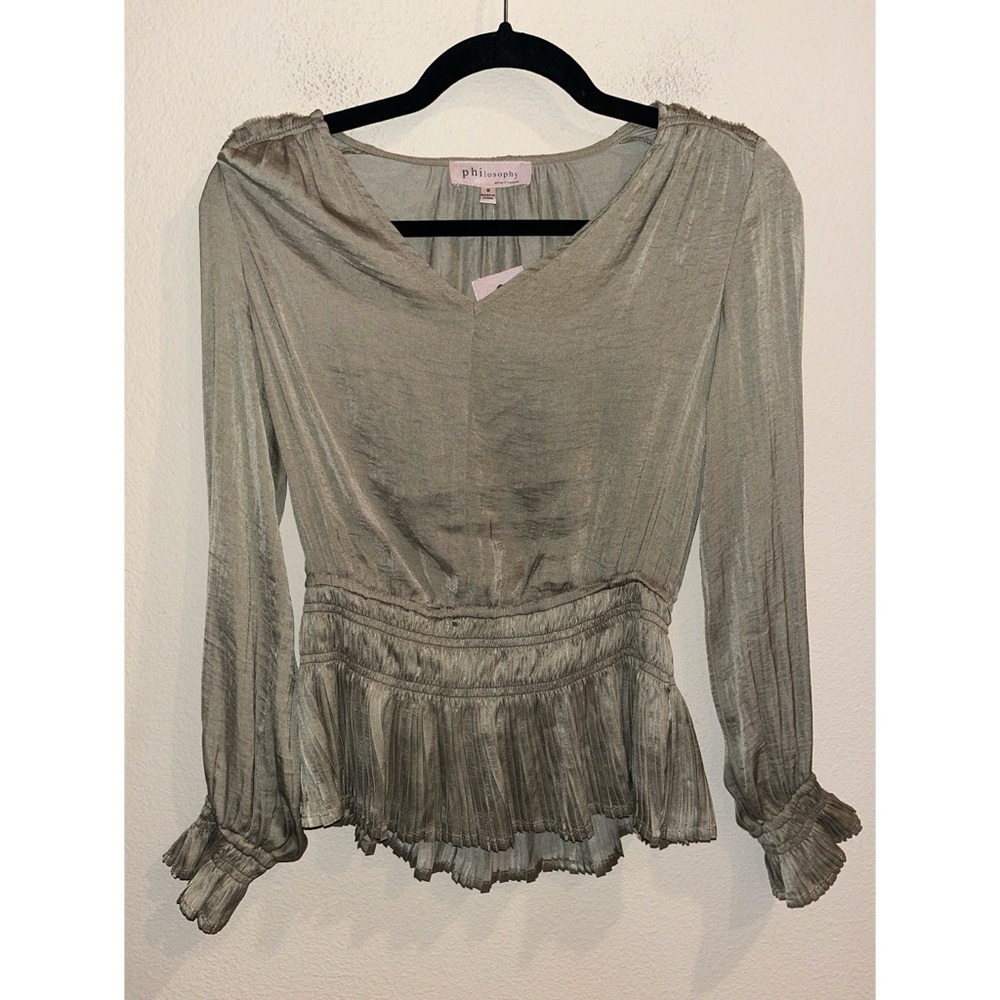 Philosophy Gold Boho V‎ Neck Peasant Top Size Small New with Tags